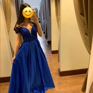 Never worn prom dress!!!!